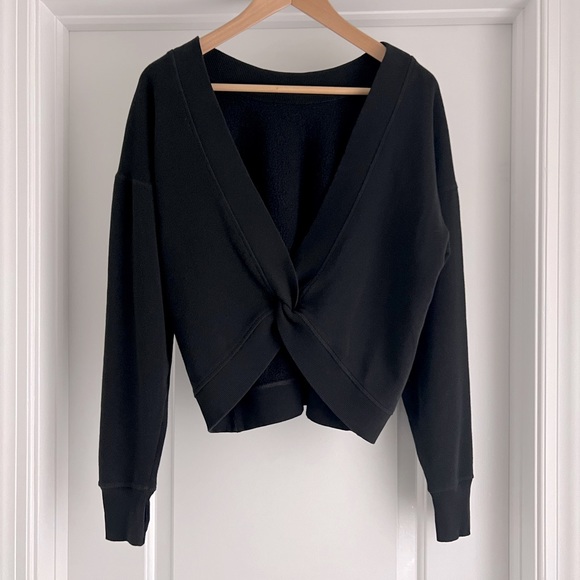 Aerie Offline twist-back Pullover Fleece Sweatshirt with Thumbholes - Picture 1 of 5